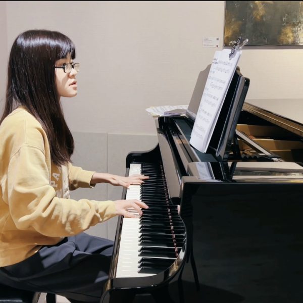 成人鋼琴學生鄧鄧｜演奏聖誕歌