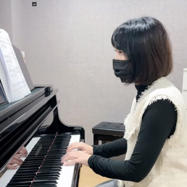 零基礎成人鋼琴團員Miki｜演奏華爾茲